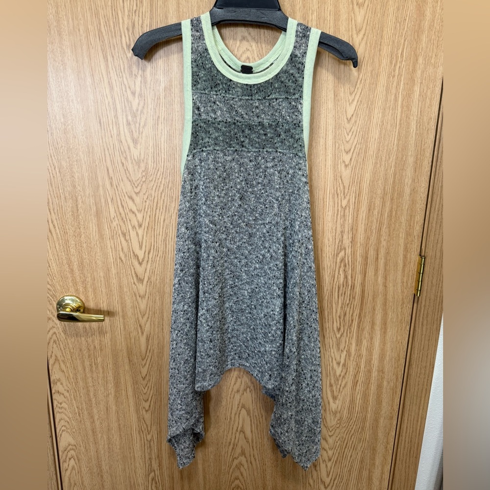 We The Free Gray Green Trim Knit Sleeveless Tunic